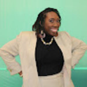 Meet your Posher, Amira